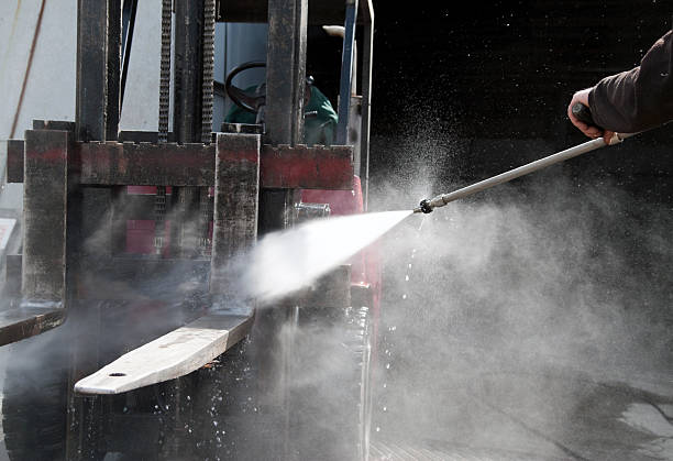 Why Choose Our Certified Pressure Washing Experts for Your Project Needs in Kensington, NY?